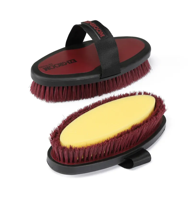 Ezi-Groom Large Grip Body Wash Brush in Burgundy