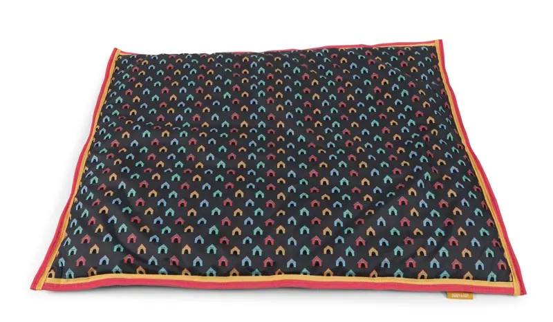 Digby and Fox Waterproof Dog Bed in DHOUSE