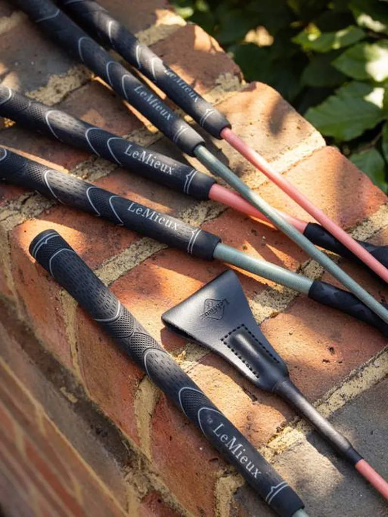 Le Mieux GripTek Jumping Whip Apricot