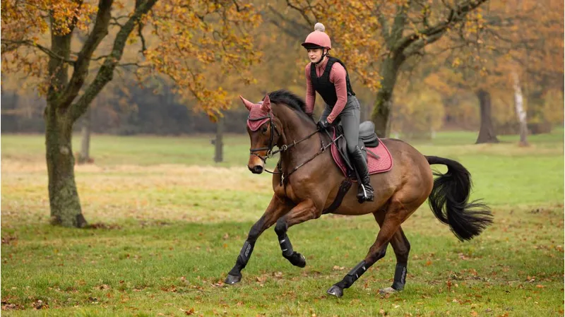 Le Mieux Suede Close Contact Square Orchid-1