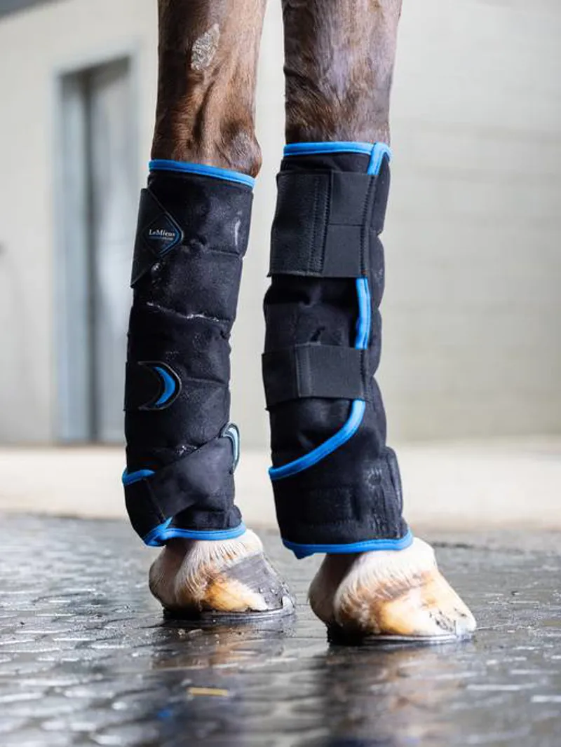 Le Mieux Freeze Flow Ice Boot Front Black