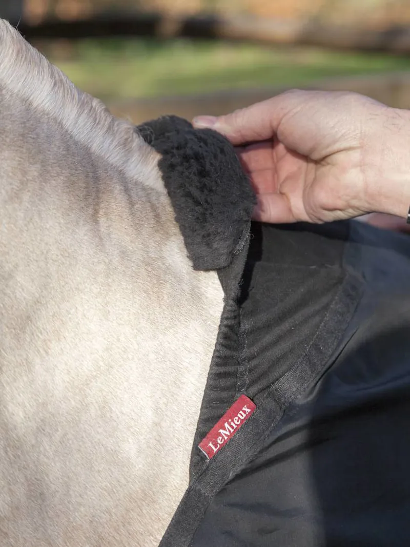 LeMieux Anti Rub Bib Black-4