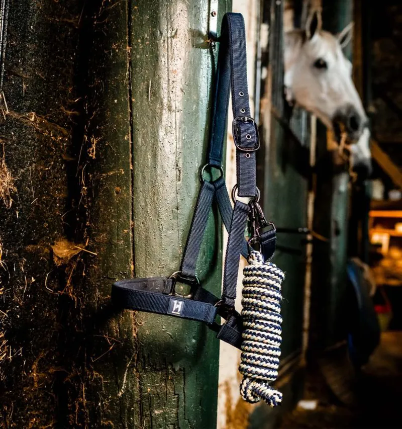 Horseware Newmarket Headcollar and Leadrope Witney Navy