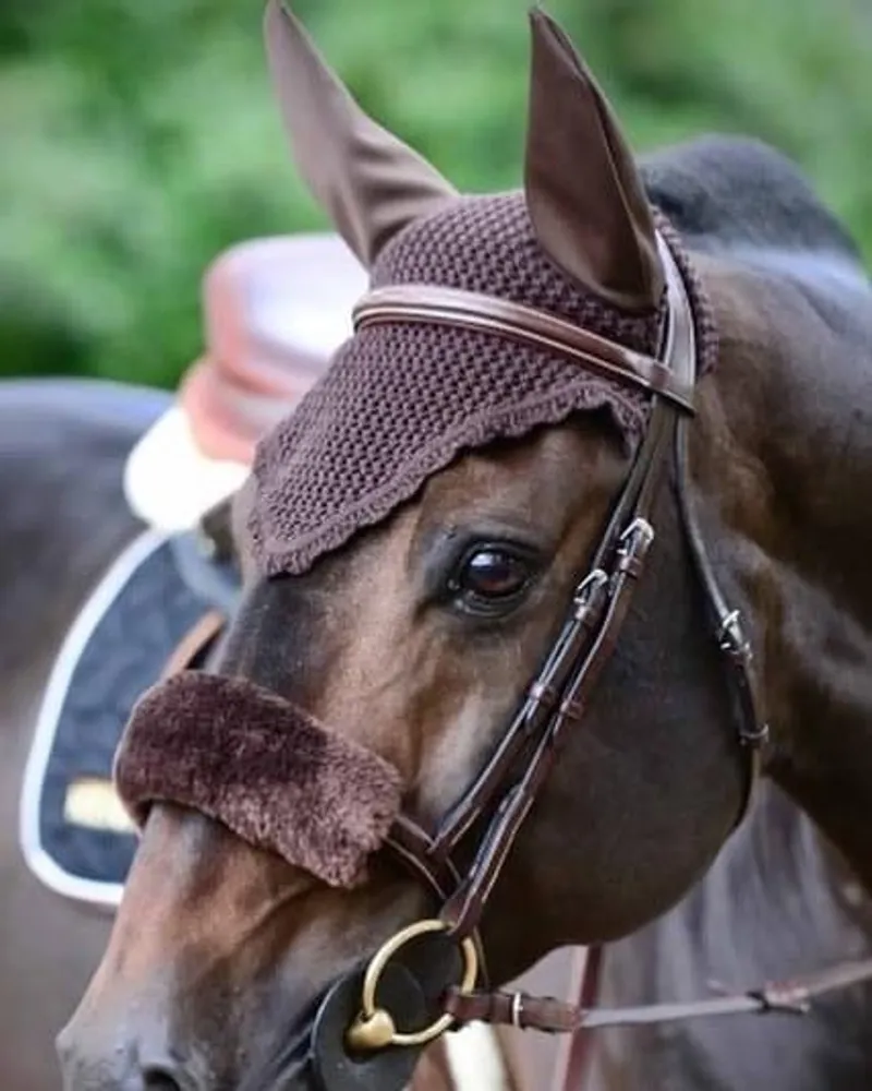 Kentucky Sheepskin Noseband Cover Brown-1