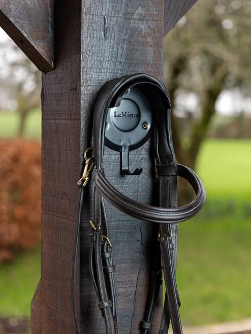 Le Mieux Bridle Bracket Black
