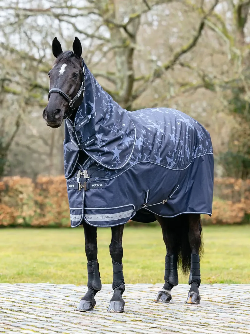 Le Mieux Arika Star 200g Turnout Rug Navy