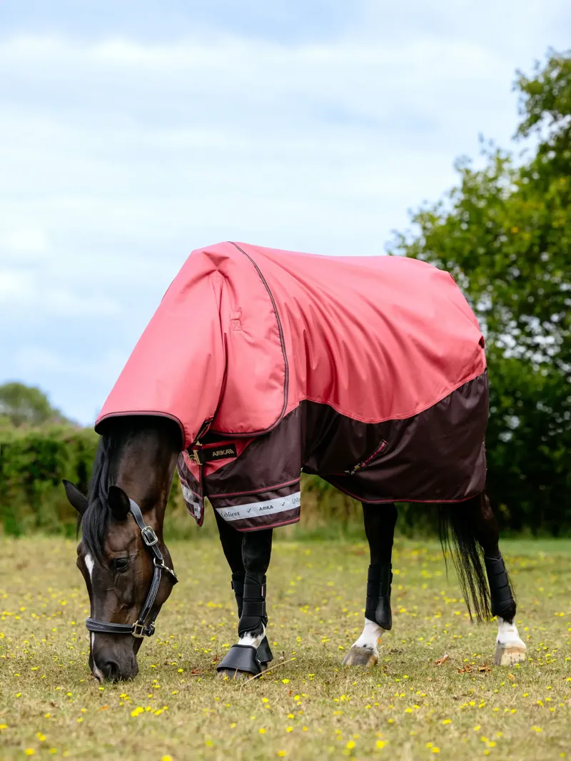 Le Mieux Arika Ripstop 100g Turnout Rug Cranberry-1