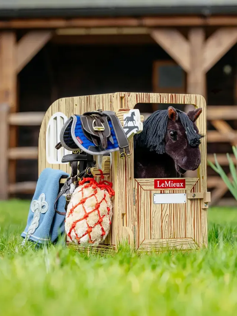Le Mieux Toy Pony Wooden Stable Set