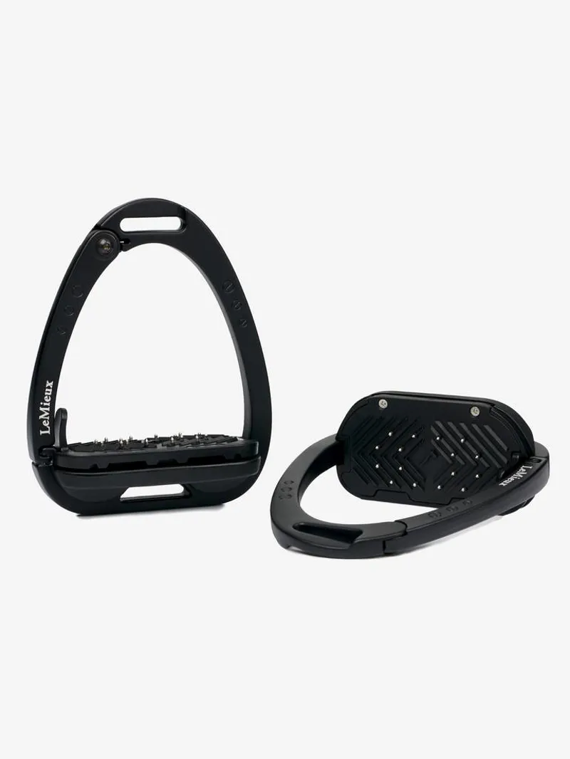 LeMieux Vector Balance Stirrup Carbon