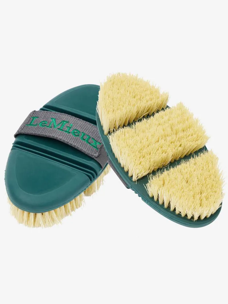 LeMieux Flexi Scrubbing Brush Spruce