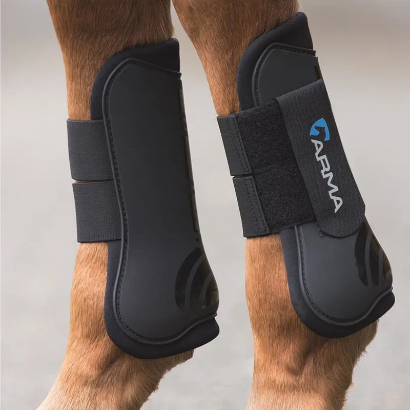 Arma Tendon Boots in Black