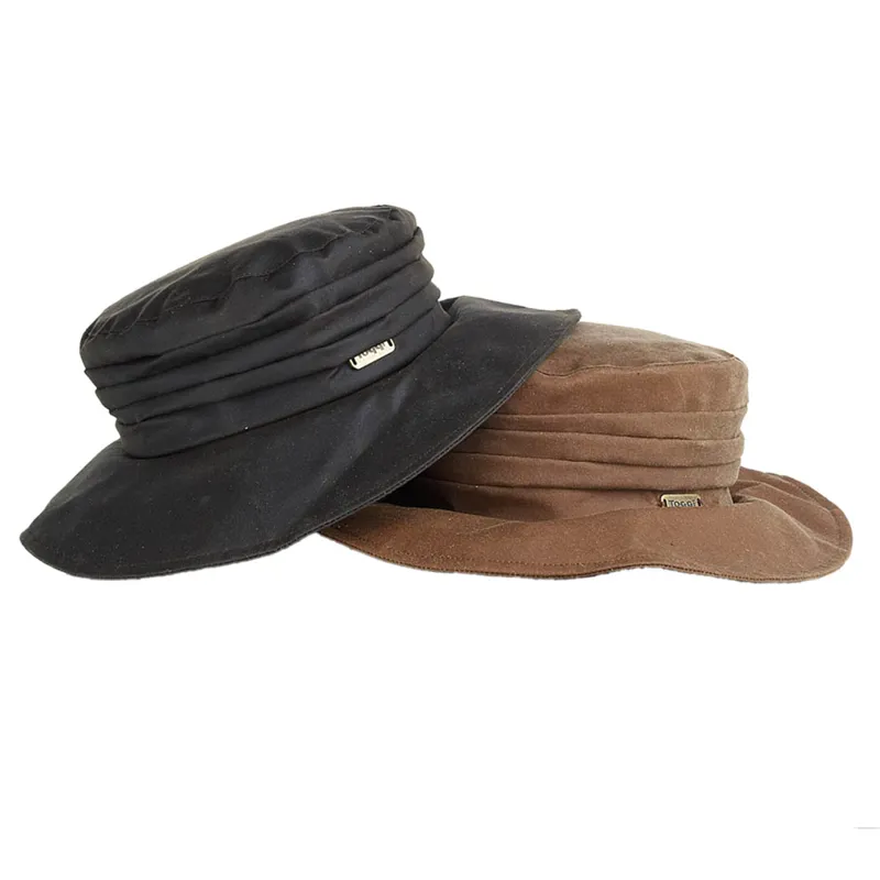 Toggi Monroe Wax Cloche Hat Chocolate 